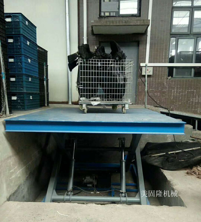 洛阳固定式升降货梯厂家
